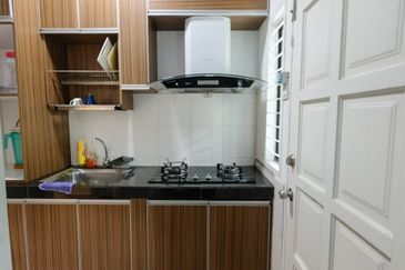 Laman Delfina @ Nilai Impian