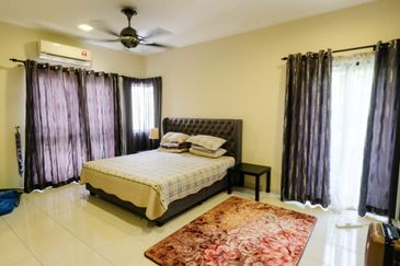 Laman Delfina @ Nilai Impian