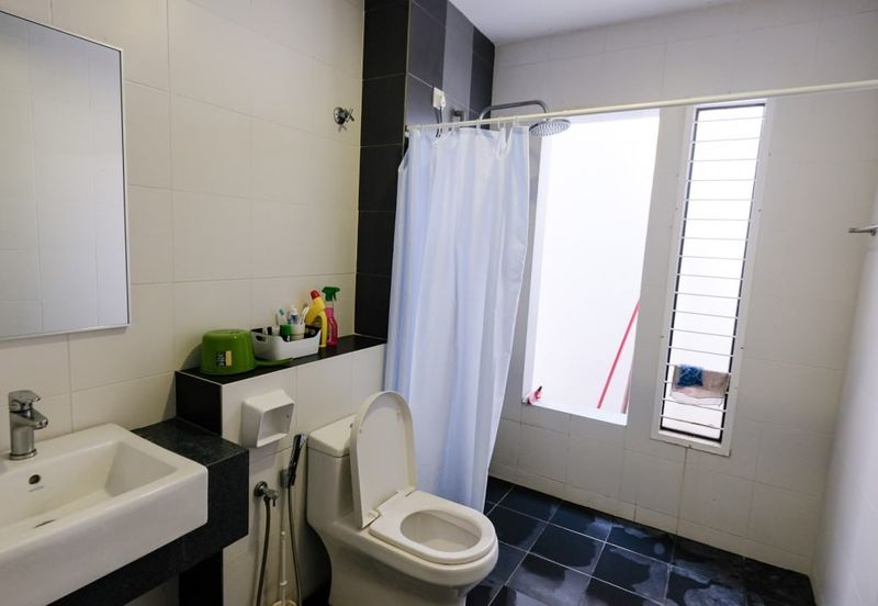 Laman Delfina @ Nilai Impian