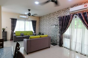 Laman Delfina @ Nilai Impian