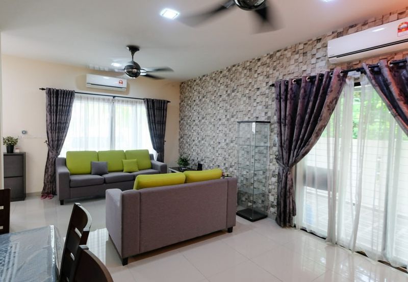 Laman Delfina @ Nilai Impian