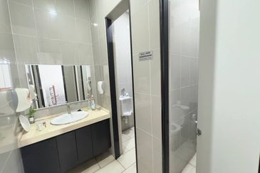 Temasya Glenmarie (Commercial)