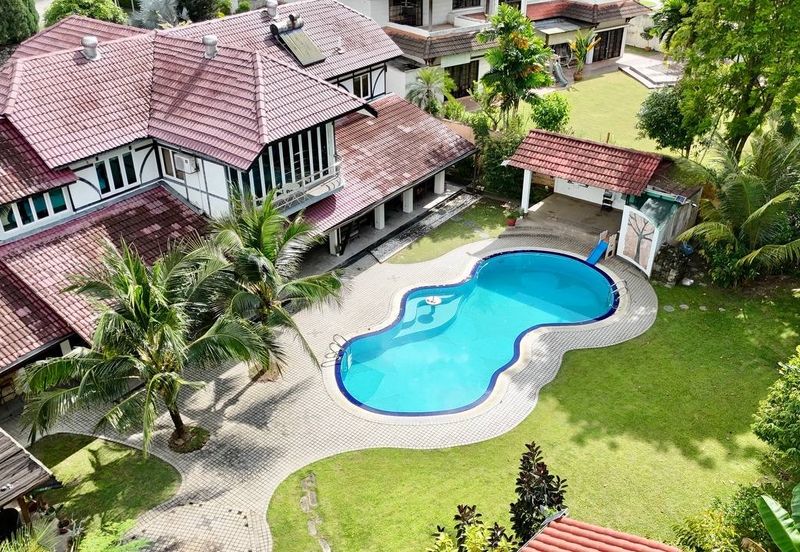 KGSAAS Golf Club, Seksyen 13