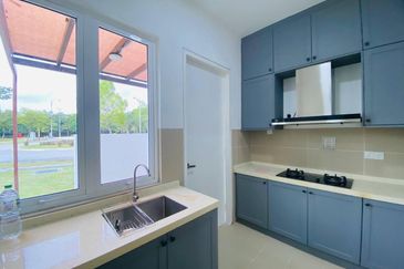 Duta Villa, Presint 14