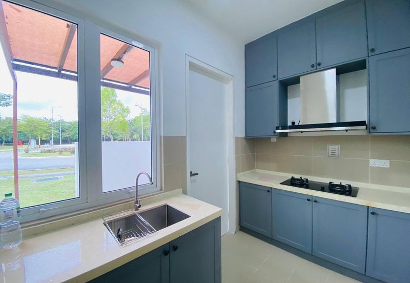 Duta Villa, Presint 14