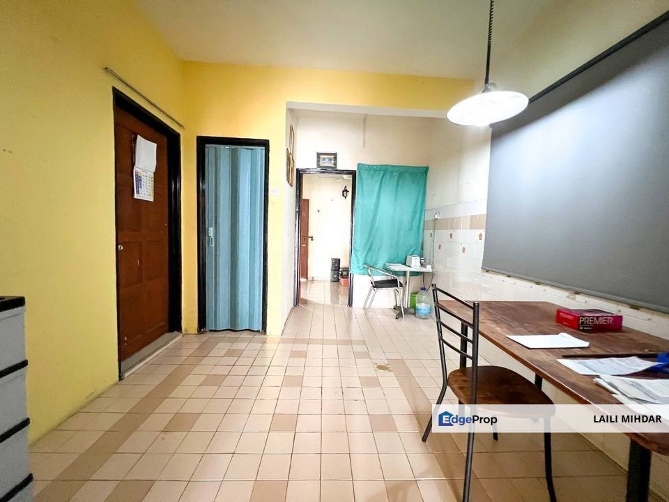  Seksyen 6, Kota Damansara Double Storey Terrace House For Sale Facing Open and End Lot , Selangor, Kota Damansara