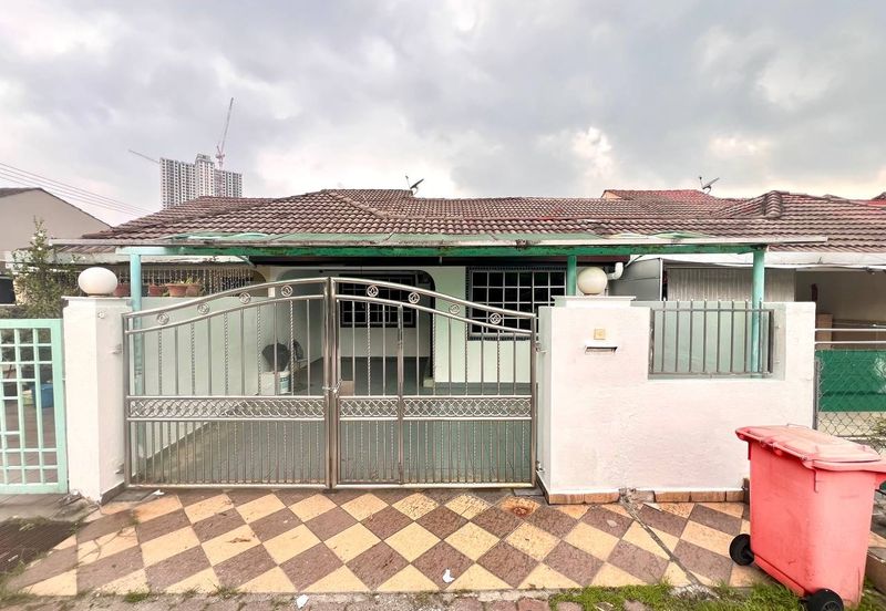 Single Storey Terrace, Taman Medan Baru, Petaling Jaya
