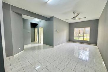 Pangsapuri Seroja Bukit Jelutong