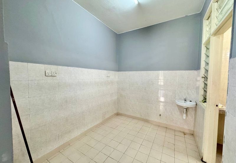 Pangsapuri Seroja Bukit Jelutong