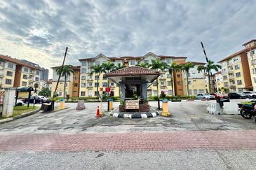 Pangsapuri Seroja Bukit Jelutong