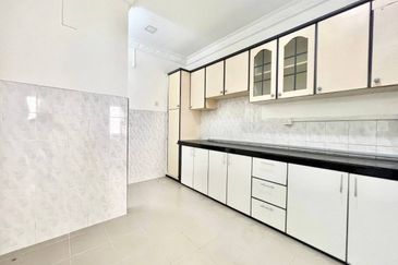 Taman Pinggiran Batu Caves