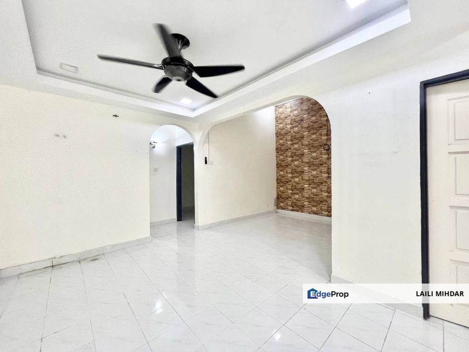 RENOVATED Single Storey Terrace, Taman Pinggiran Batu Caves, Selangor, Batu Caves 