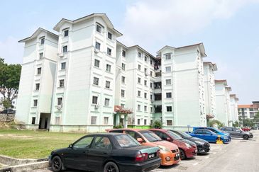 Residensi Warnasari 3