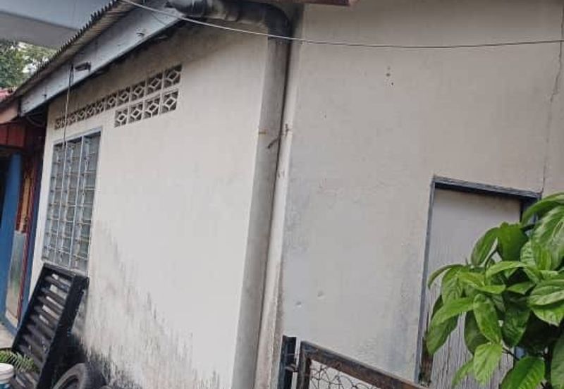 Taman Sri Raya, Batu 9