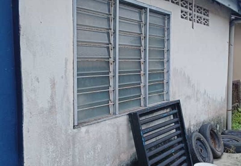 Taman Sri Raya, Batu 9