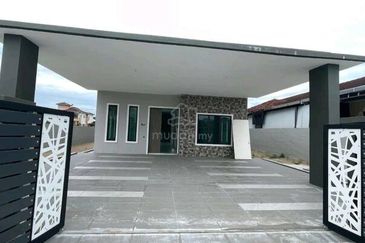 Newly Built Bungalow Pengkalan Pengakalan Pegoh Pinji Mewah Station 18 Indah Perdana