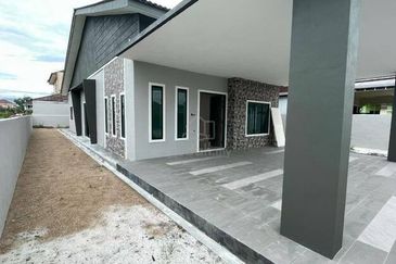 Newly Built Bungalow Pengkalan Pengakalan Pegoh Pinji Mewah Station 18 Indah Perdana