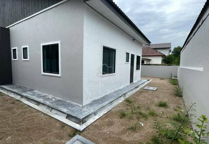 Newly Built Bungalow Pengkalan Pengakalan Pegoh Pinji Mewah Station 18 Indah Perdana