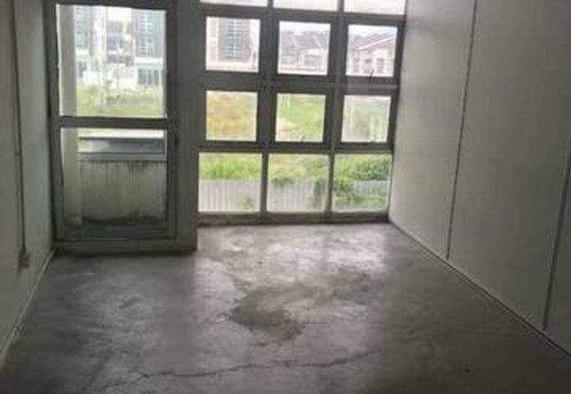 Behind Shell Tasek FREEHOLD Anjung Jalan Kuala Kangsar Klebang Bertuah 