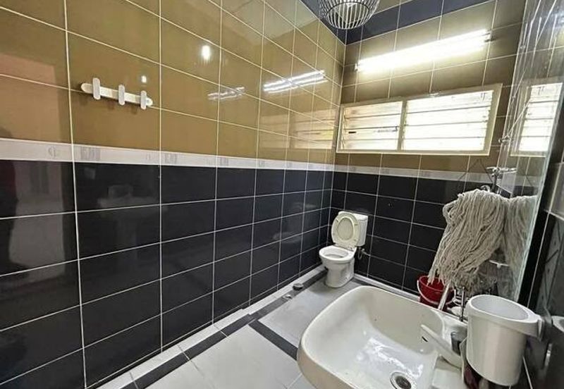 Easy Parking Open Facing Full Loan Move In Condition Bercham Taman Sri Kurau Ipoh Garden East Anjung