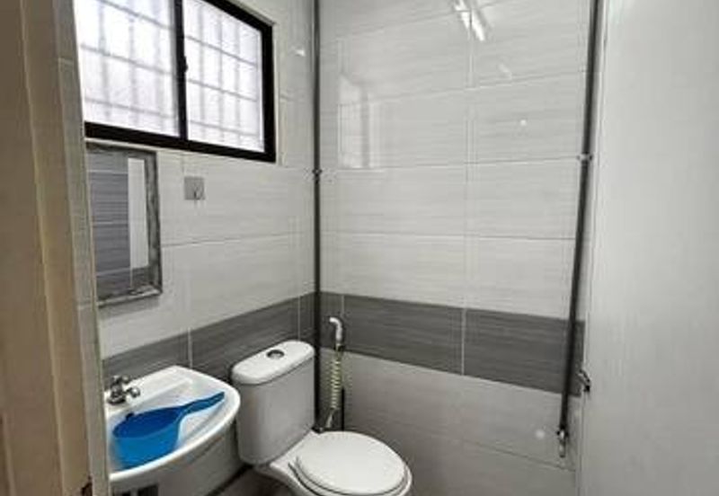 Easy Parking Open Facing Full Loan Move In Condition Bercham Taman Sri Kurau Ipoh Garden East Anjung