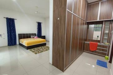 Big Size Semi D 44x80 Gate Puncak Jelapang First Garden Silibin Meru Square