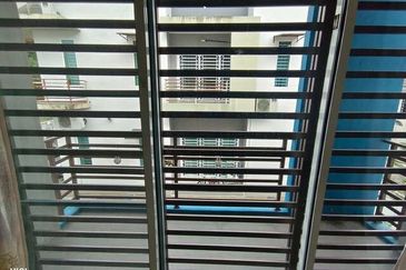 Big Size Semi D 44x80 Gate Puncak Jelapang First Garden Silibin Meru Square