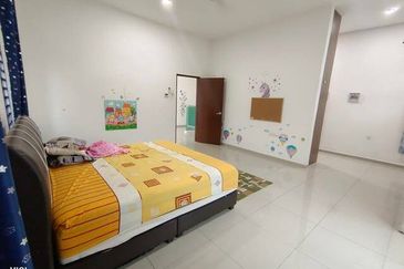 Big Size Semi D 44x80 Gate Puncak Jelapang First Garden Silibin Meru Square