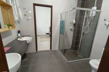 Big Size Semi D 44x80 Gate Puncak Jelapang First Garden Silibin Meru Square