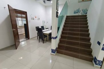 Big Size Semi D 44x80 Gate Puncak Jelapang First Garden Silibin Meru Square