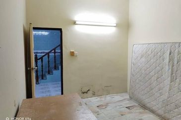 Easy Parking FREEHOLD Semi D Simee Taman Wah Keong Fair Park Ipoh Garden Canning