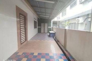 Easy Parking FREEHOLD Semi D Simee Taman Wah Keong Fair Park Ipoh Garden Canning