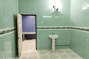 Easy Parking FREEHOLD Semi D Simee Taman Wah Keong Fair Park Ipoh Garden Canning