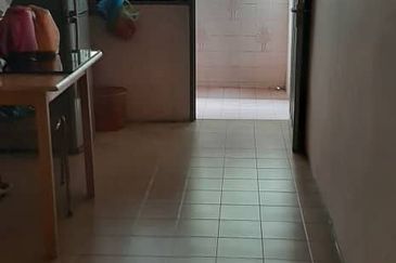 Flat Taman Mewah Bercham