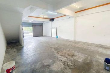 Corner Lot Bercham Taman Mewah Dermawan Pakatan Jaya Anjung Bandar Baru Putra