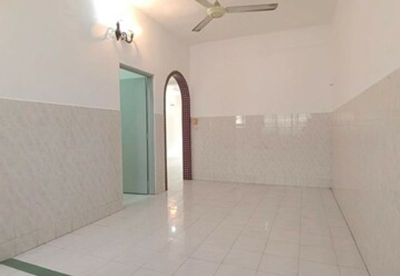 Cash Back Full Loan Easy Parking Pengkalan Barat 2.5 Storey Station 18 Pasir Puteh Pinji