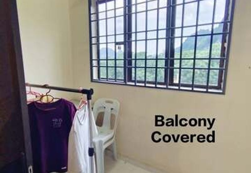 Gate Guard Facing Field Open Good Condition Bandar Baru Tambun Bercham Ipoh Garden East