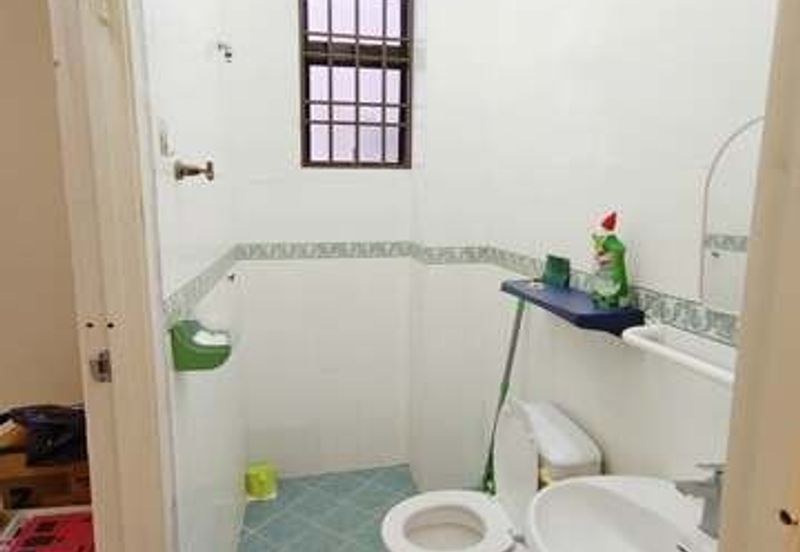 Gate Guard Facing Field Open Good Condition Bandar Baru Tambun Bercham Ipoh Garden East