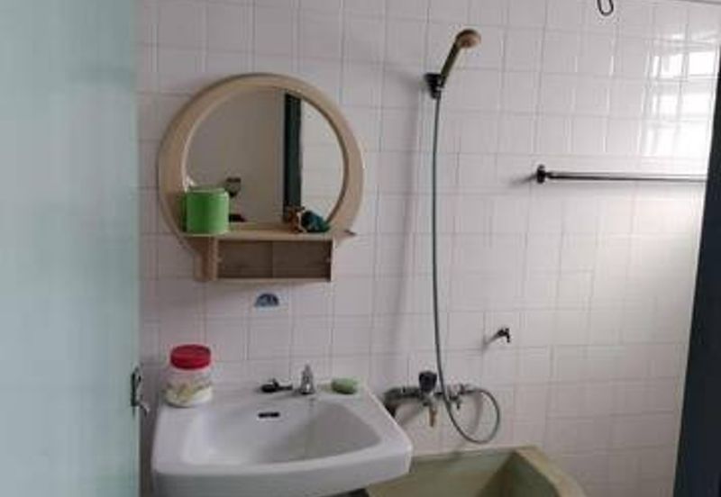 Not Low Cost Cheap Sale Pengkalan Indah Double Storey Desa Pakatan Pinji Mewah