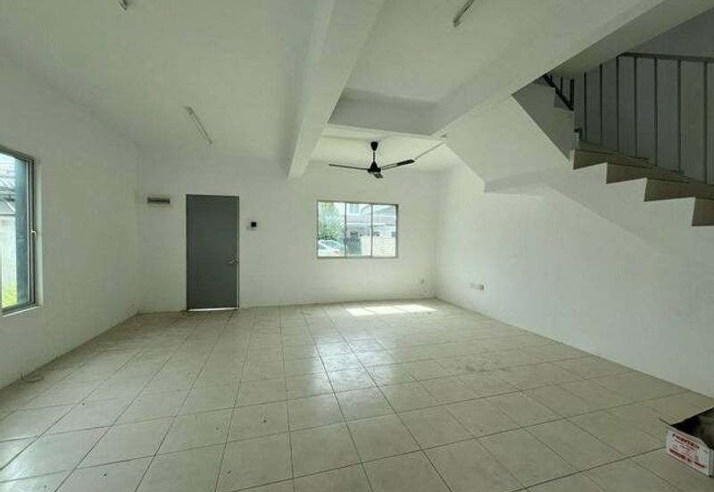 Brand New Intermediate Corner Meru Perdana Scientex Idaman Chepor Chemor Suria Halaman Impian