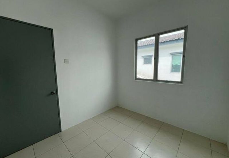 Brand New Intermediate Corner Meru Perdana Scientex Idaman Chepor Chemor Suria Halaman Impian