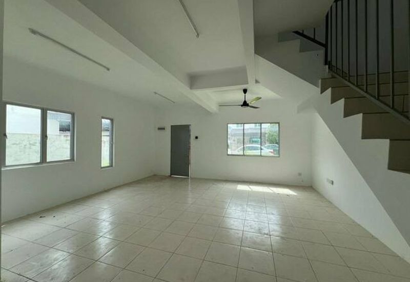 Brand New Intermediate Corner Meru Perdana Scientex Idaman Chepor Chemor Suria Halaman Impian