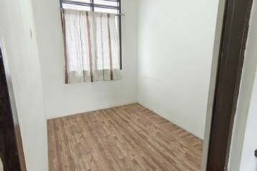 Below Market Value 20% Full Loan Good Condition)Menglembu Sepakat Arkid Rasi Jaya Wang