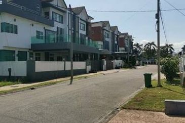 Brand New 2.5 Sty Semi D Gate Guard Tasek Square Bayu Nova Klebang Chemor Chepor