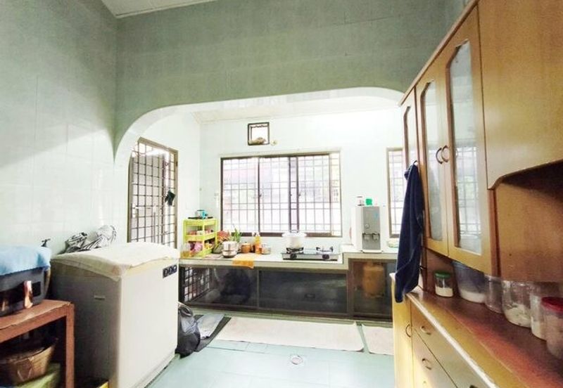 Cheap Sale Intermediate Corner First Garden Taman Pertama Silibin Buntong Ipoh Town Rishah