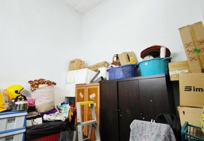 Cheap Sale Intermediate Corner First Garden Taman Pertama Silibin Buntong Ipoh Town Rishah