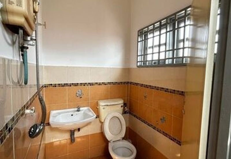 Cheap Sale 5 Room 2.5 Storey Menglembu Impiana Adril Wang Bestari Timur Bukit Merah Lahat