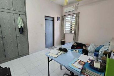 Cheap Sale Bungalow 40*90 Pasir Puteh Station 18 Pengkalan Ipoh Town Shatin Sppk