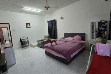 Cheap Sale Bungalow 40*90 Pasir Puteh Station 18 Pengkalan Ipoh Town Shatin Sppk