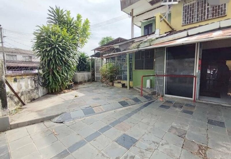 Corner Double Storey Full Loan Low Down Pengkalan Indah Desa Pakatan Station 18 Pinji Mewah